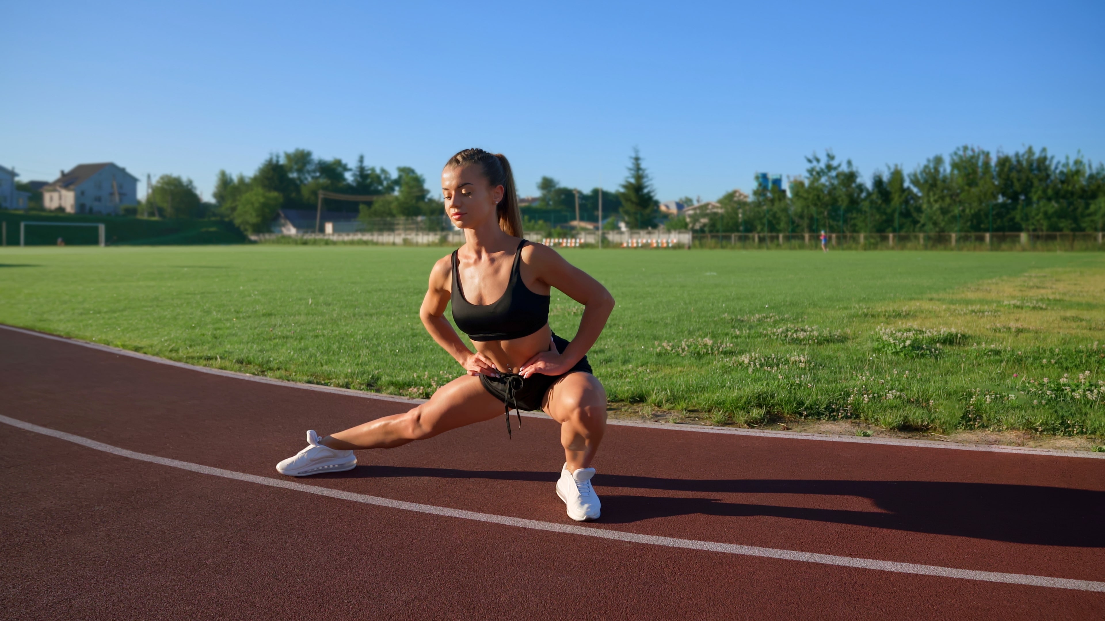 How Long Should You Stretch Before Running?